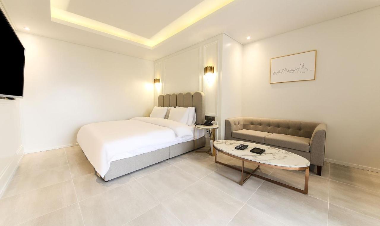 H Moment Hotel Songjeong بوسان المظهر الخارجي الصورة