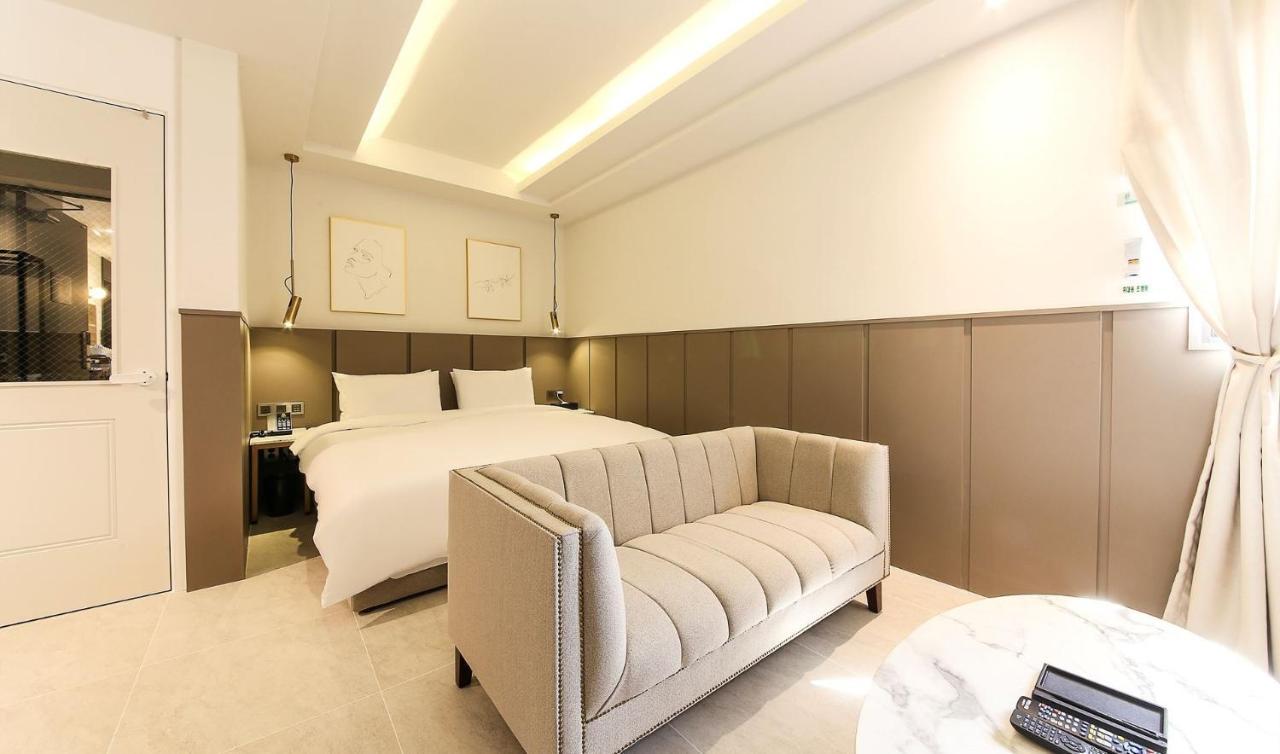 H Moment Hotel Songjeong بوسان المظهر الخارجي الصورة
